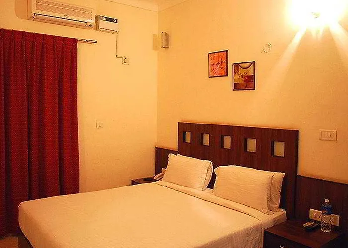 Queen Room